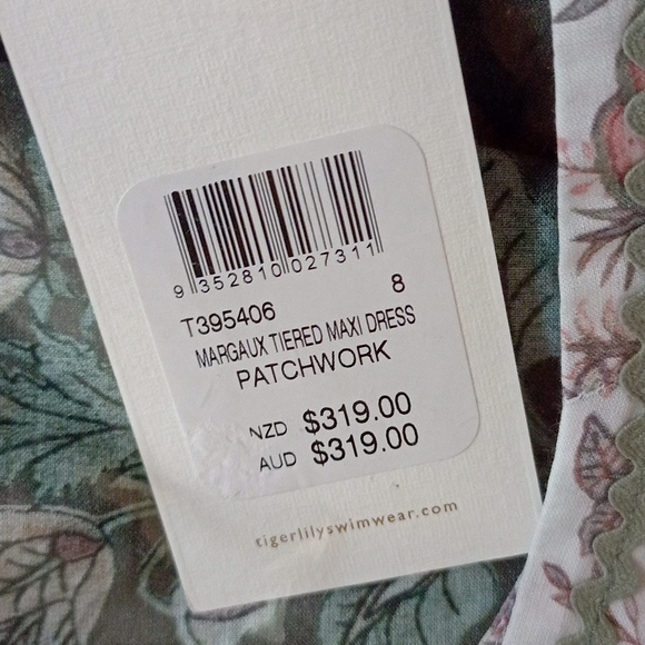 TIGERLILY Margaux Green Cotton Tiered Floral Maxi Dress NWT RRP$319 - Picture 13 of 15